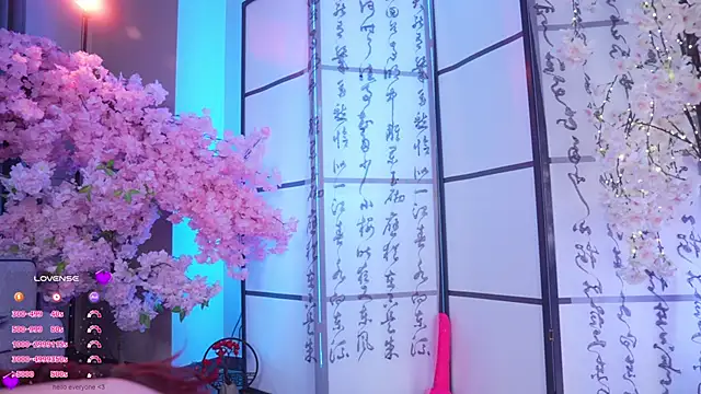 Snapshot of hot_Milena chatting on 10-13-25, 09:26 hot Milena online show from 10-13-25, 09:26