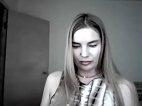 Zeriellee online show from 05-12-26, 12:02