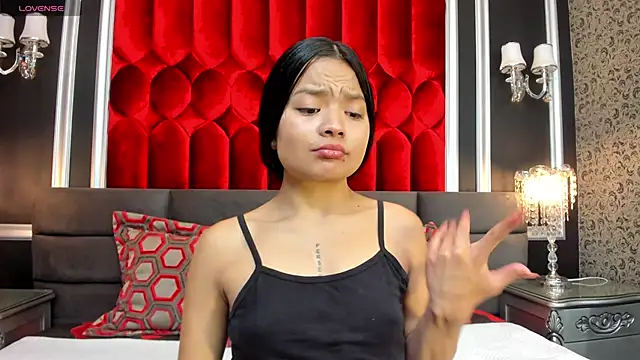 SharonBonet online show from 12-16-25, 11:15