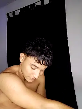 Austin Cardieff  online show from 10-31-25, 03:07