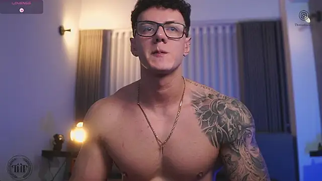 Thomas Falcon online show from 10-26-25, 12:38