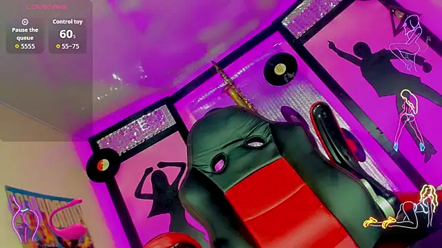 Alondra Campbell online show from 10-28-25, 03:21