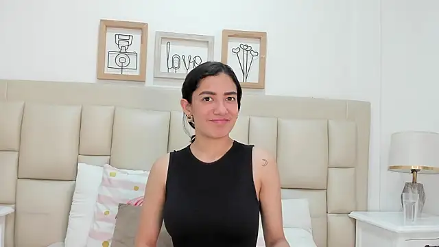 Skylerwhite02 online show from 01-31-26, 08:18