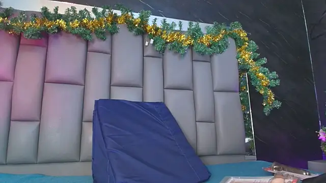 kissme luna online show from 12-01-25, 07:30