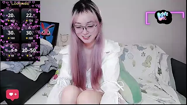 baby-yaya20 online show from 10-24-25, 09:11