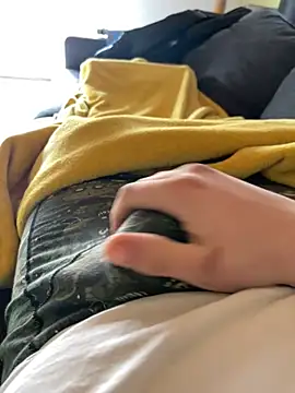 Snapshot of mystery420_ chatting on 01-11-26, 11:15 mystery420 online show from 01-11-26, 11:15