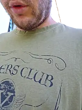 Snapshot of Boncoup7250xxx chatting on 10-06-25, 01:19 Boncoup7250xxx online show from 10-06-25, 01:19