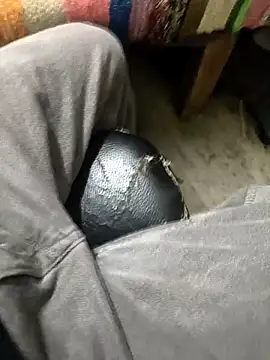 Snapshot of theindianjason chatting on 11-20-25, 02:23 theindianjason online show from 11-20-25, 02:23