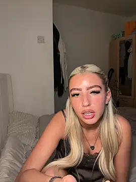 BlondeBetty online show from 12-17-25, 09:48