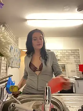 Snapshot of Camwithchlox chatting on 09-19-25, 11:05 Camwithchlox online show from 09-19-25, 11:05