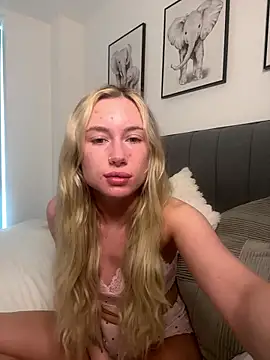 SexySaraxxoo online show from 01-15-26, 11:15