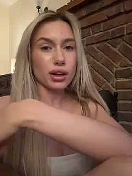 SexySaraxxoo online show from 02-25-26, 12:31