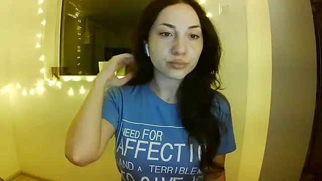 Ulvaya online show from 07-29-26, 01:26