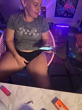 Snapshot of shortywidaphatty chatting on 10-15-25, 10:04 shortywidaphatty online show from 10-15-25, 10:04