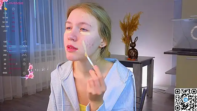 Succubelle online show from 11-28-25, 06:16