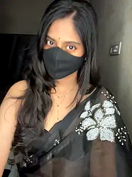 Snapshot of Tanya-mittal chatting on 10-23-25, 12:04 Tanya-mittal online show from 10-23-25, 12:04