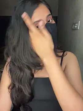 Snapshot of Tanya-mittal chatting on 11-04-25, 05:34 Tanya-mittal online show from 11-04-25, 05:34