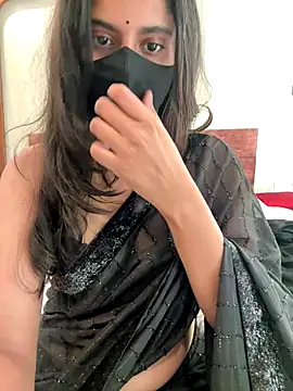 Snapshot of Tanya-mittal chatting on 11-17-25, 05:13 Tanya-mittal online show from 11-17-25, 05:13