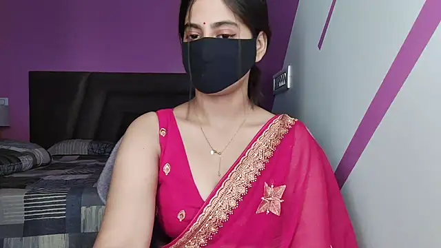 Snapshot of Tanya-mittal chatting on 06-11-26, 04:54 Tanya-mittal online show from 06-11-26, 04:54