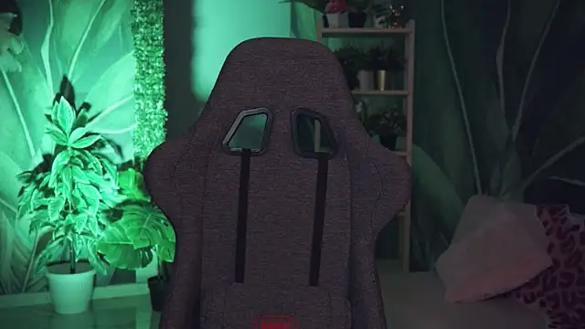 MonicaFarmer online show from 04-24-26, 11:07