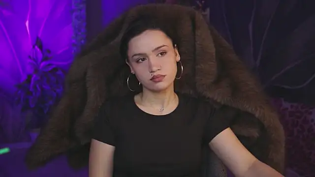 MonicaFarmer online show from 04-25-26, 11:13