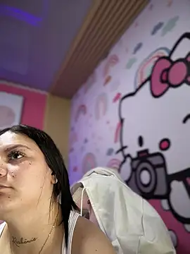 Snapshot of Megaan__More chatting on 11-02-25, 01:52 Megaan More online show from 11-02-25, 01:52