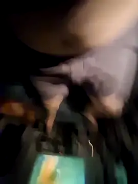 Snapshot of rexcherry69 chatting on 11-26-25, 03:35 rexcherry69 online show from 11-26-25, 03:35