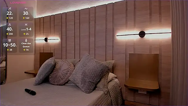 Snapshot of CorinaBrown_ chatting on 09-17-25, 12:40 CorinaBrown online show from 09-17-25, 12:40