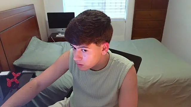 tightncuteass online show from 09-20-25, 10:22