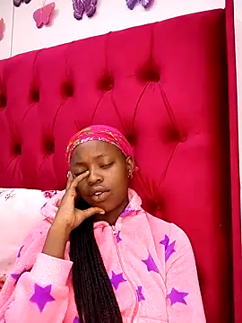 BlackberriesXxx online show from 03-15-26, 09:32