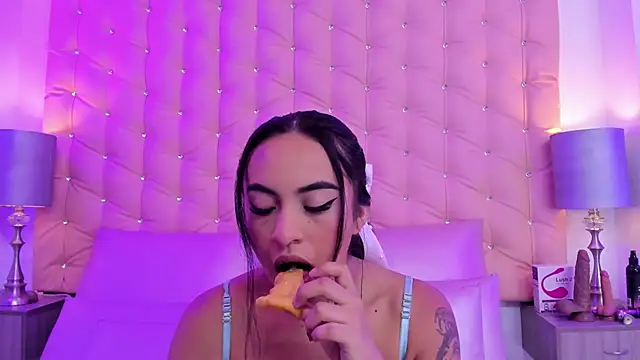 Leslie Bussh  online show from 03-07-26, 11:51