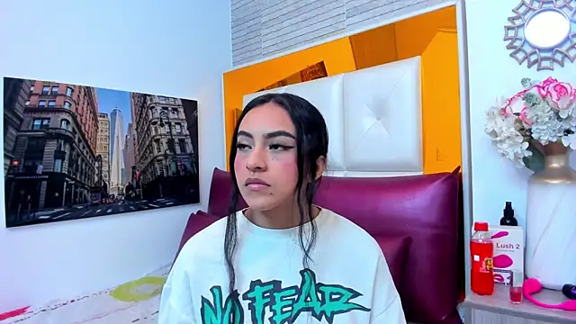 Leslie Bussh  online show from 04-24-26, 12:51