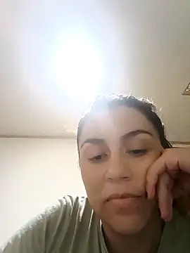 Snapshot of vanessa-titisM chatting on 05-13-26, 01:47 vanessa-titisM online show from 05-13-26, 01:47