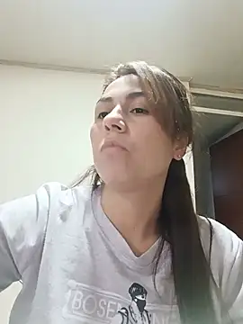 Snapshot of vanessa-titisM chatting on 07-14-26, 04:06 vanessa-titisM online show from 07-14-26, 04:06
