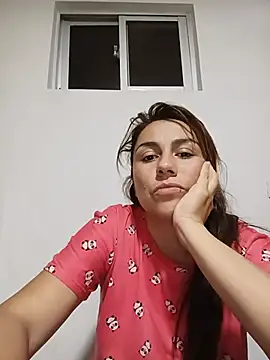 Snapshot of vanessa-titisM chatting on 07-23-26, 01:58 vanessa-titisM online show from 07-23-26, 01:58