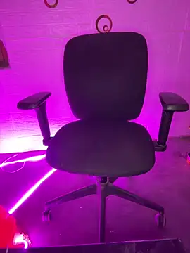 Snapshot of The_Lustful_Desire chatting on 10-10-25, 05:56 The Lustful Desire online show from 10-10-25, 05:56