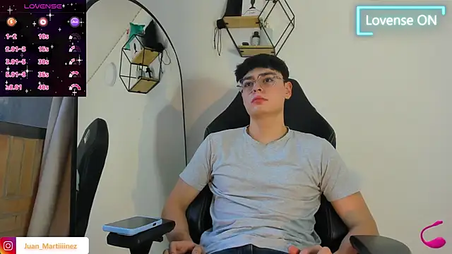 Snapshot of Im_Juaniito chatting on 09-20-25, 09:38 Im Juaniito online show from 09-20-25, 09:38