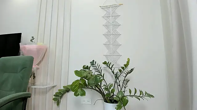 jamienyaam online show from 12-18-25, 07:36