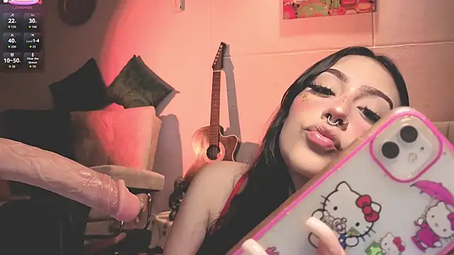 Snapshot of ashlynnlowe_ chatting on 09-20-25, 07:37 ashlynnlowe  online show from 09-20-25, 07:37