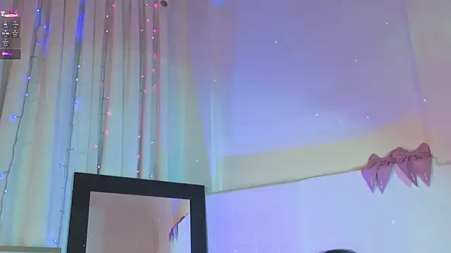 ashlynnlowe  online show from 04-19-26, 10:12