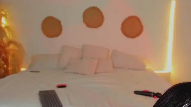 AliisonWells online show from 11-24-25, 09:25