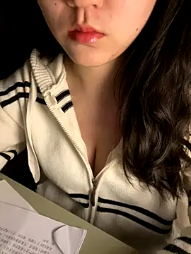 Snapshot of ruiki666 chatting on 10-31-25, 03:57 ruiki666 online show from 10-31-25, 03:57