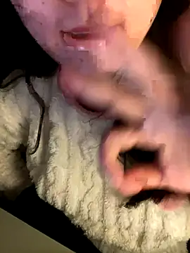 Snapshot of ruiki666 chatting on 11-15-25, 04:47 ruiki666 online show from 11-15-25, 04:47