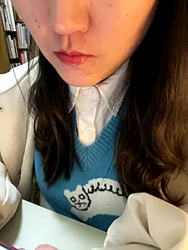 Snapshot of ruiki666 chatting on 11-17-25, 10:43 ruiki666 online show from 11-17-25, 10:43