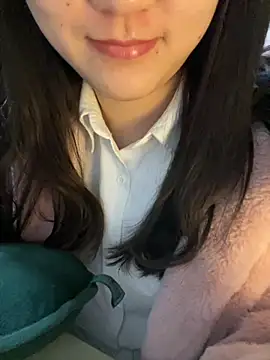 Snapshot of ruiki666 chatting on 11-29-25, 02:20 ruiki666 online show from 11-29-25, 02:20