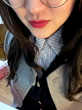 Snapshot of ruiki666 chatting on 12-15-25, 01:26 ruiki666 online show from 12-15-25, 01:26