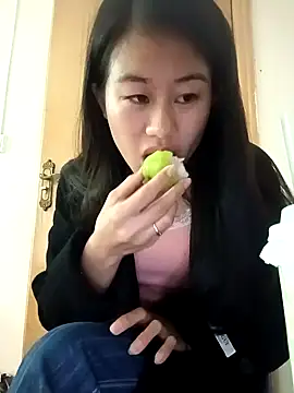 luy-xinh02 online show from 11-01-25, 03:52