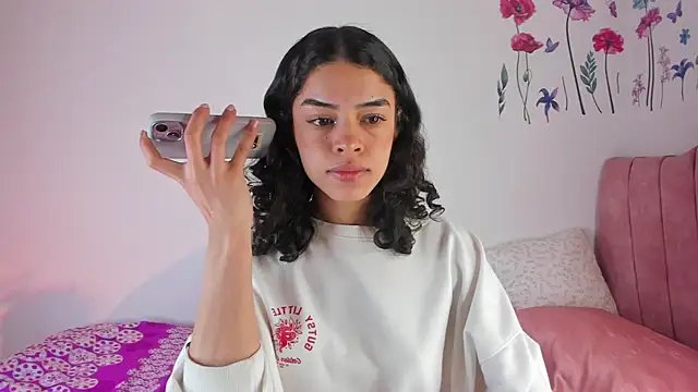 maddy parker   online show from 04-11-26, 11:42