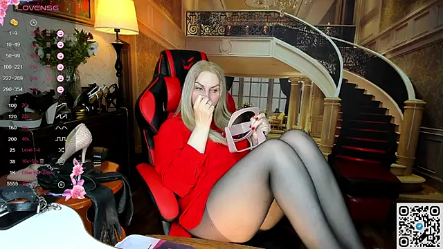 Nina Devillle online show from 03-20-26, 01:10