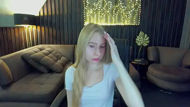 Alina Blonde online show from 07-23-26, 05:38